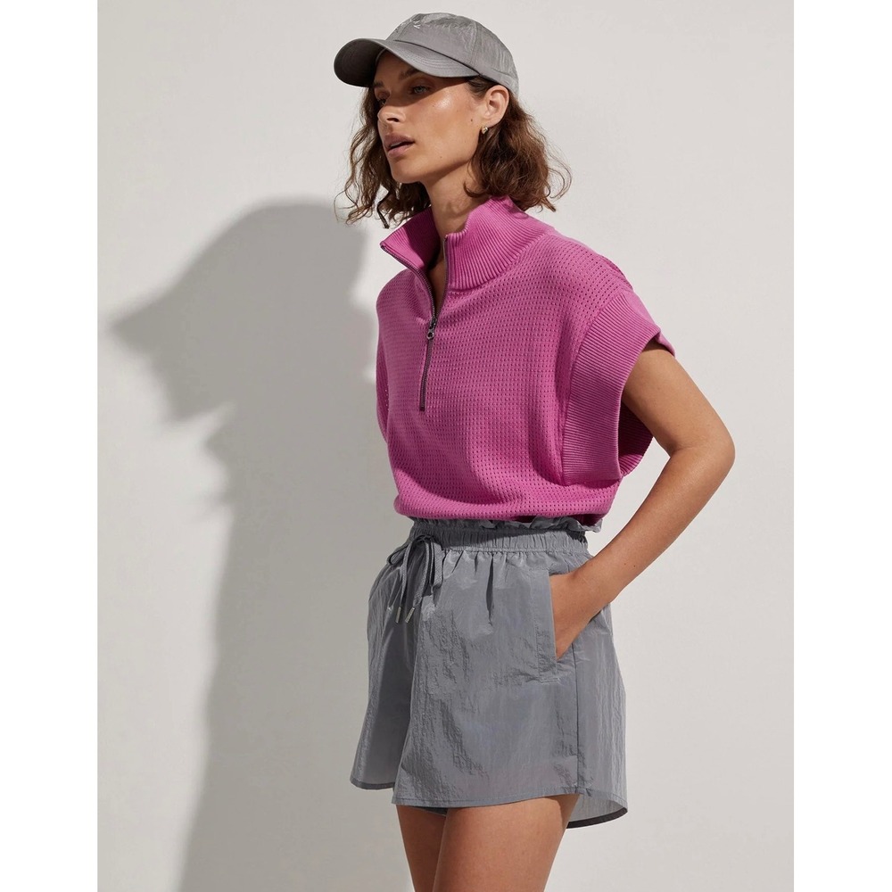 Varley TULAIR HIGH RISE SHORT 3
SHIMMER SHELL Size Large Nylon Drawstring
